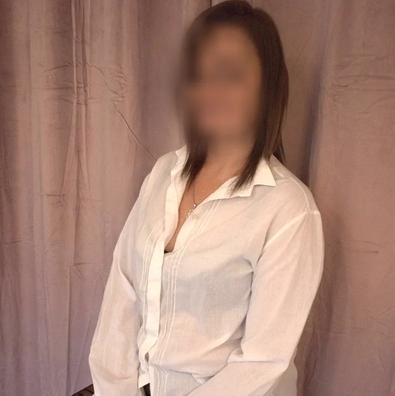 Selma, 38