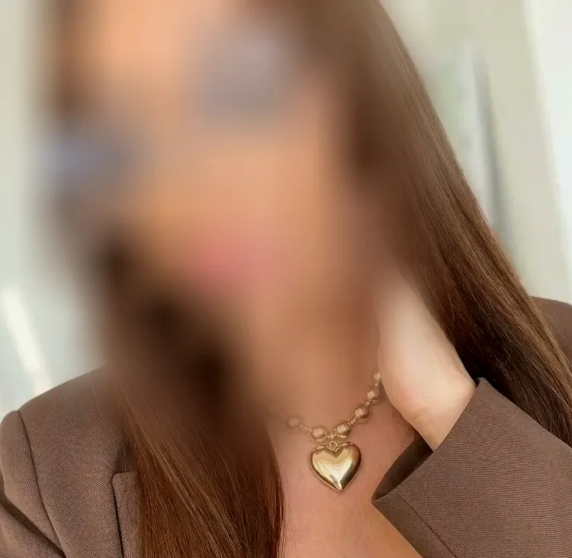 Valentina, 36