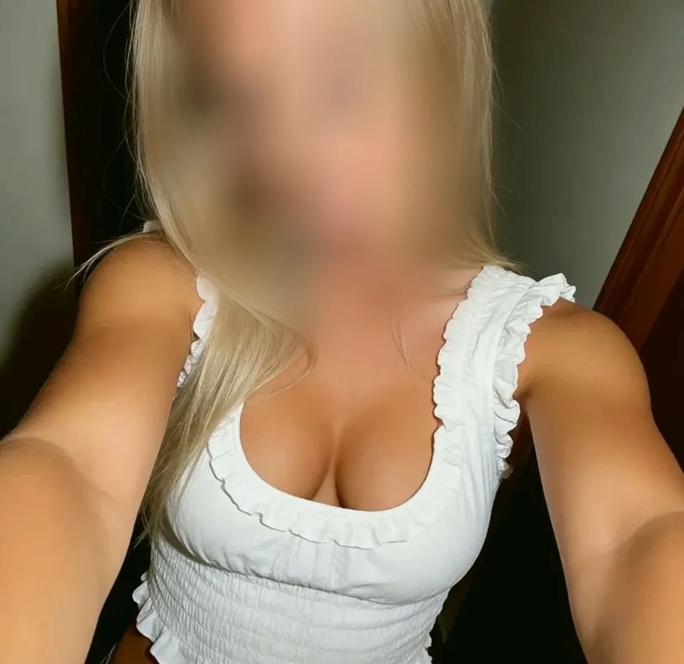 Viktoria, 31